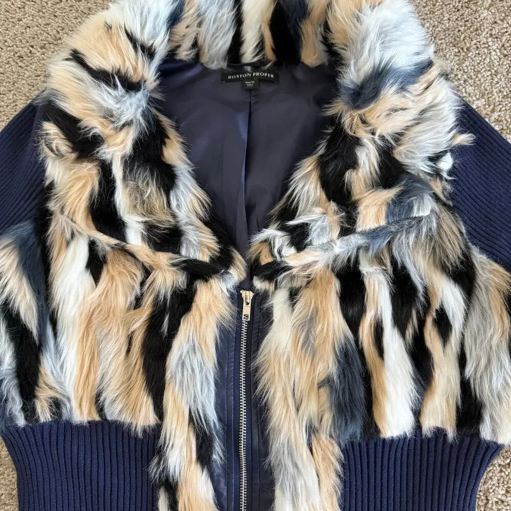 Boston Proper Faux Fur Jacket - XL - Blue Neutral Animal Print Winter Structured - Picture 2 of 7